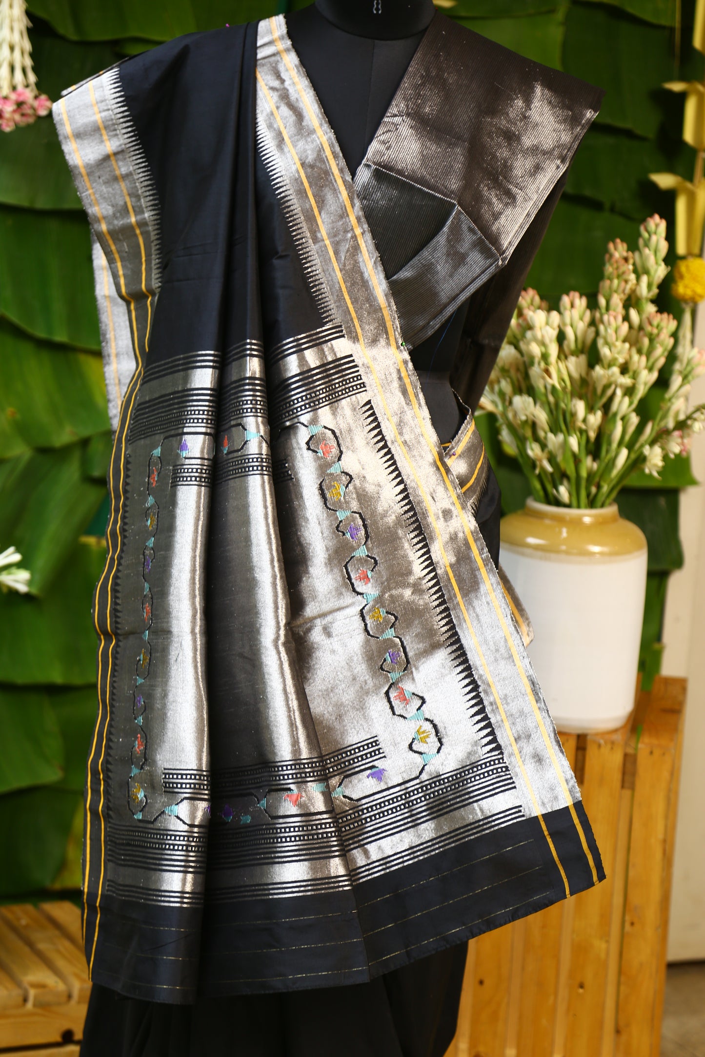 Black and Silver Tava Patti Paithani