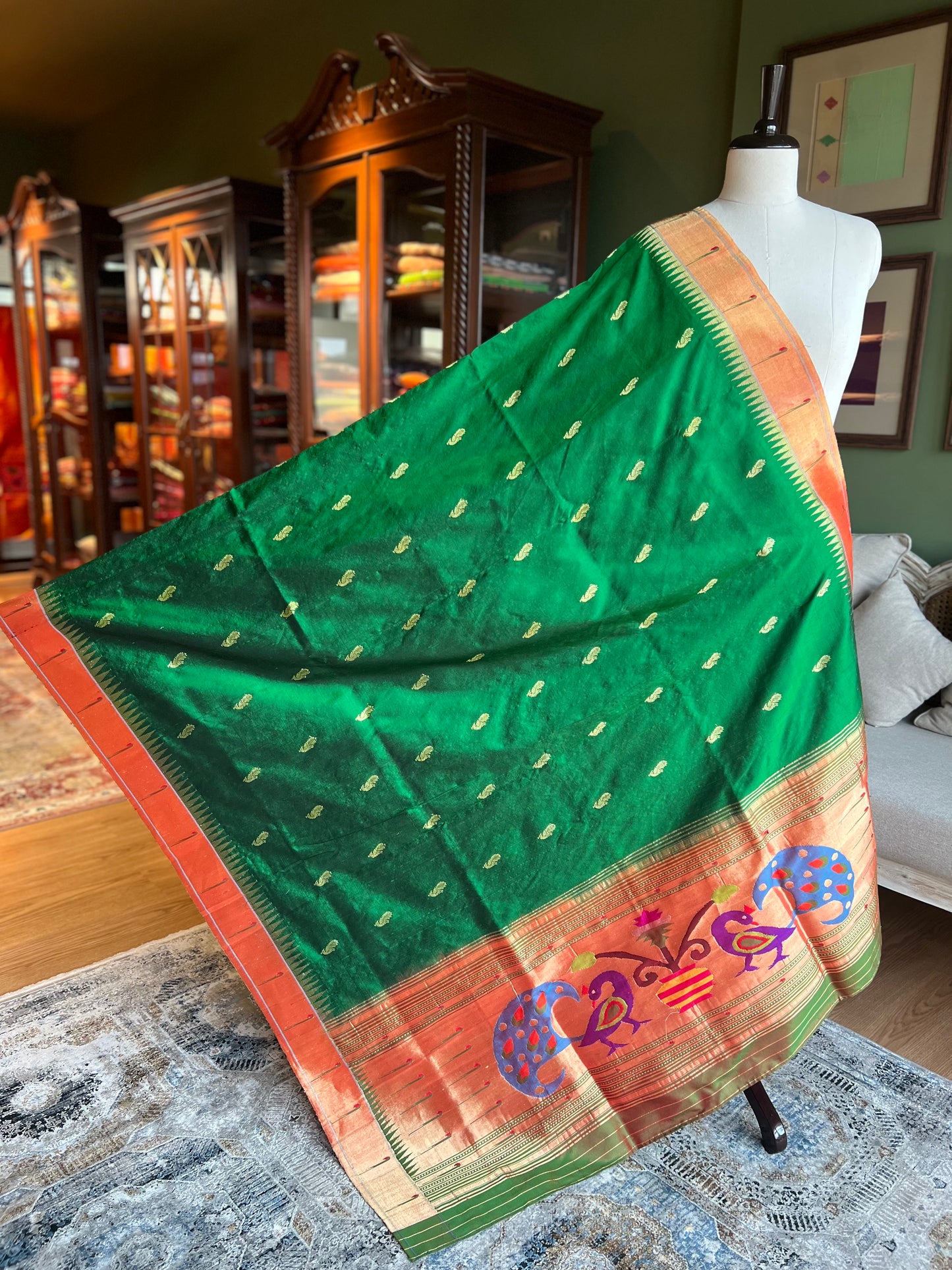 Dark Green Dupatta with Muniya Border and Peacock Pallu