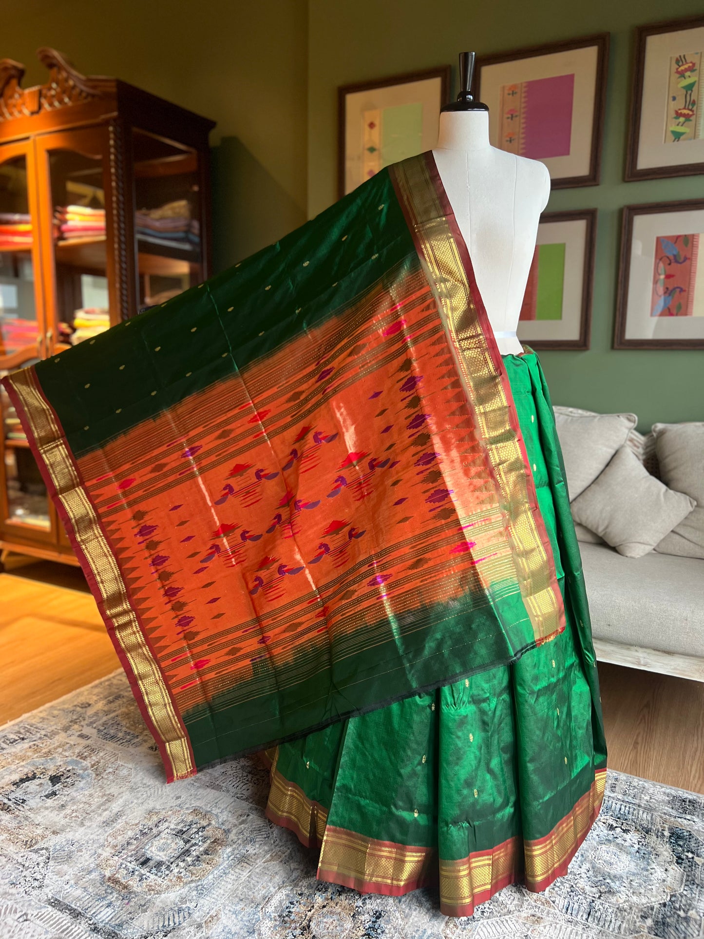 Bottle Green Paithani with Contrast Border and Classic Pallu