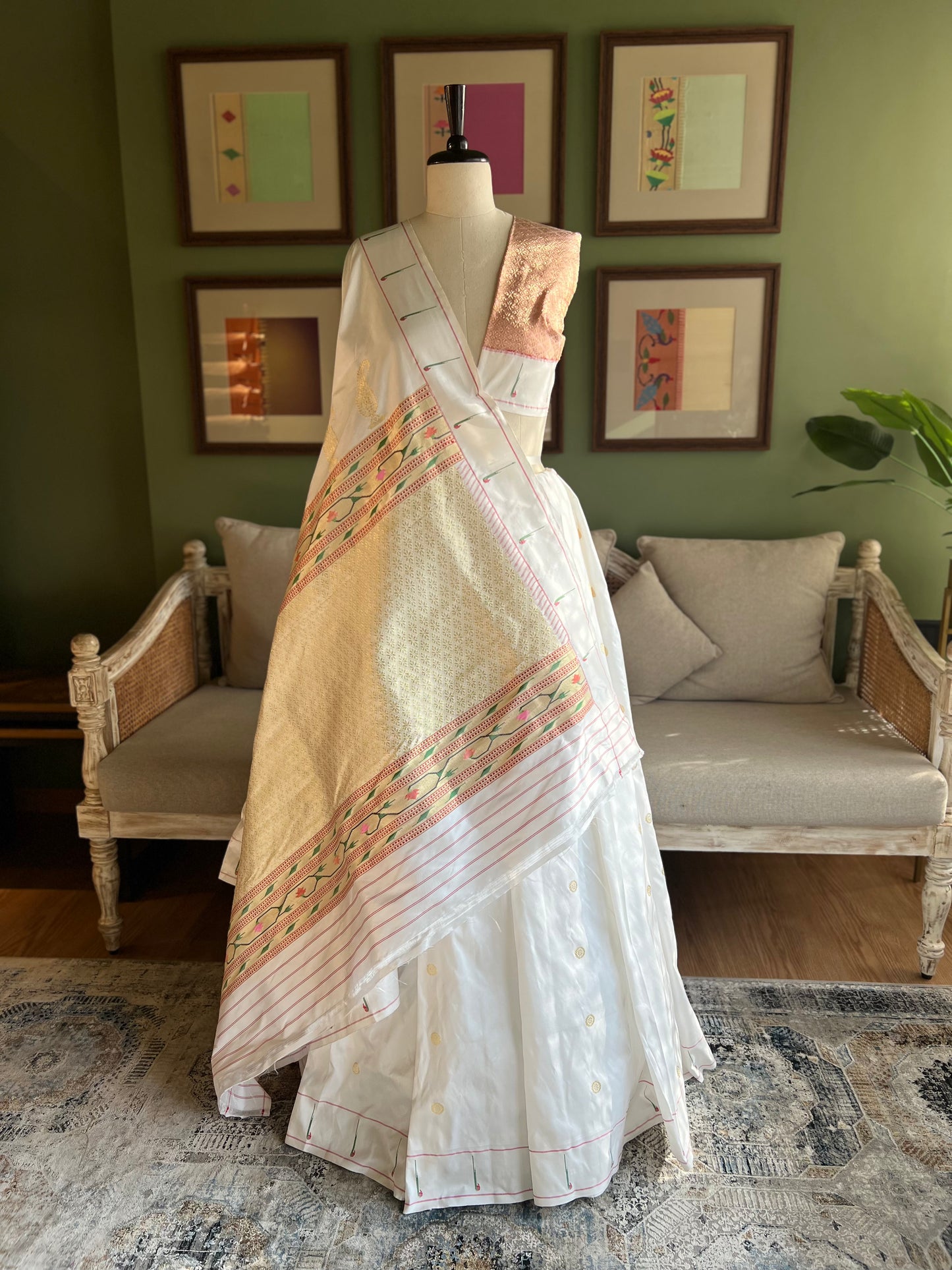 Ivory Paithani with Muniya Border and Tava Pallu