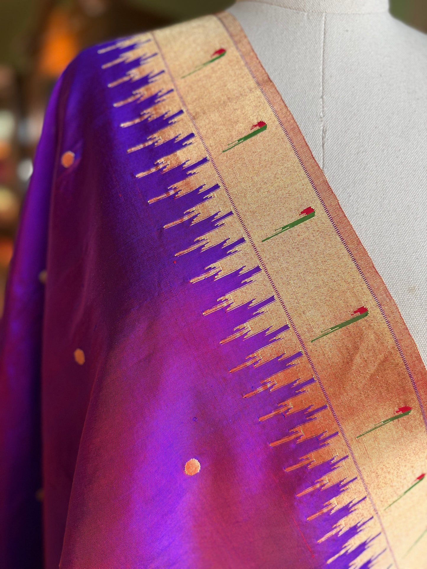 Purple Dupatta with Muniya Border and Lotus Pallu