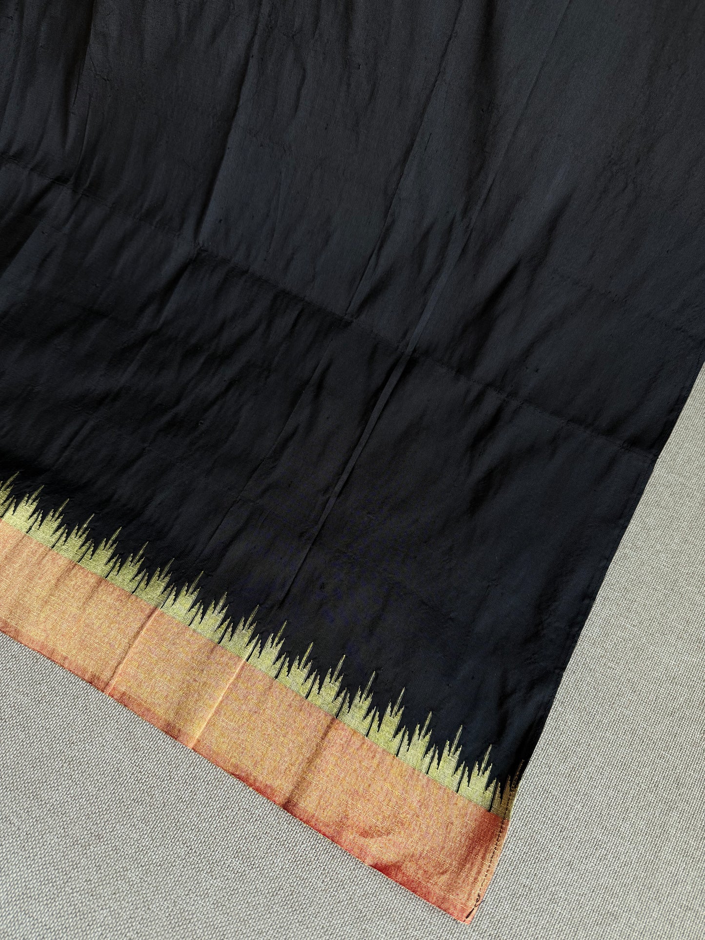Black Panja Border Blouse Piece