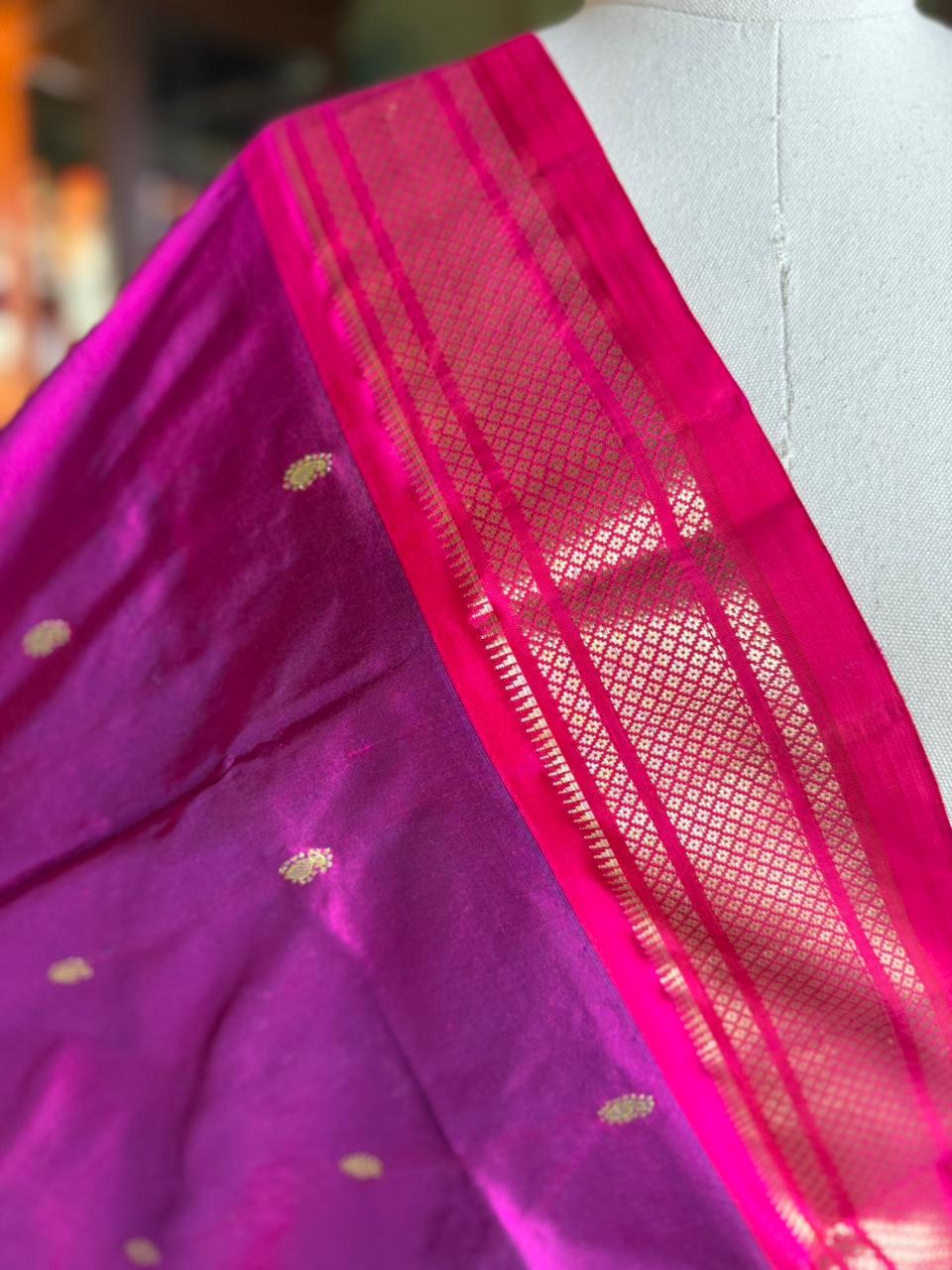 Purple Dupatta with Barao Panja Pallu