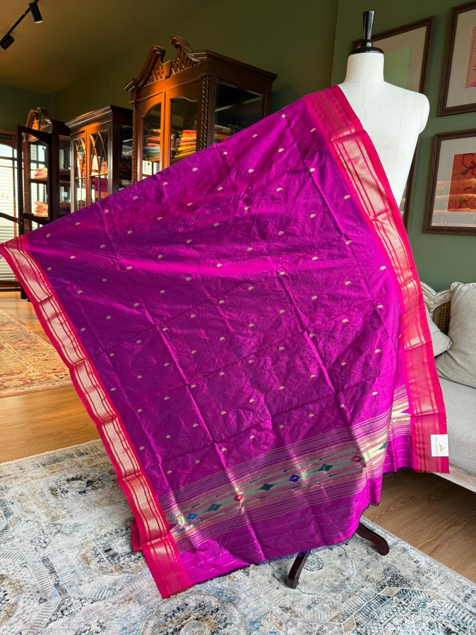 Purple Dupatta with Barao Panja Pallu