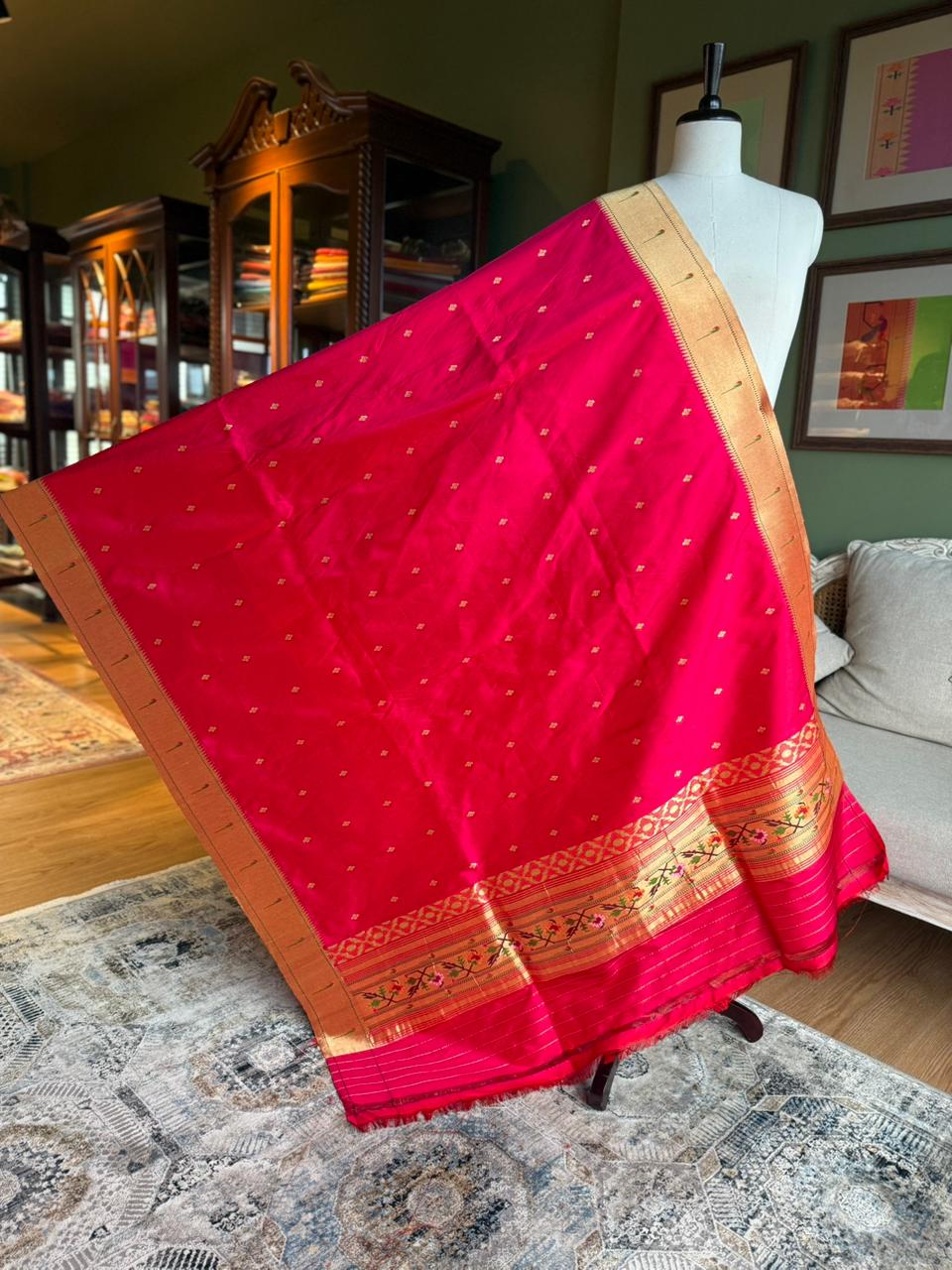 Pink x Red Dupatta with Muniya Border & Vintage Pallu