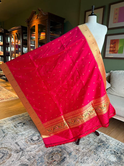 Pink x Red Dupatta with Muniya Border & Vintage Pallu
